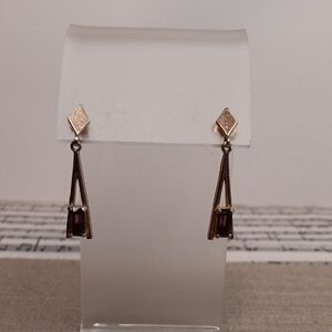 Avon Plaza IV Gold Tone Purple Pierced Earrings Vintage 1975